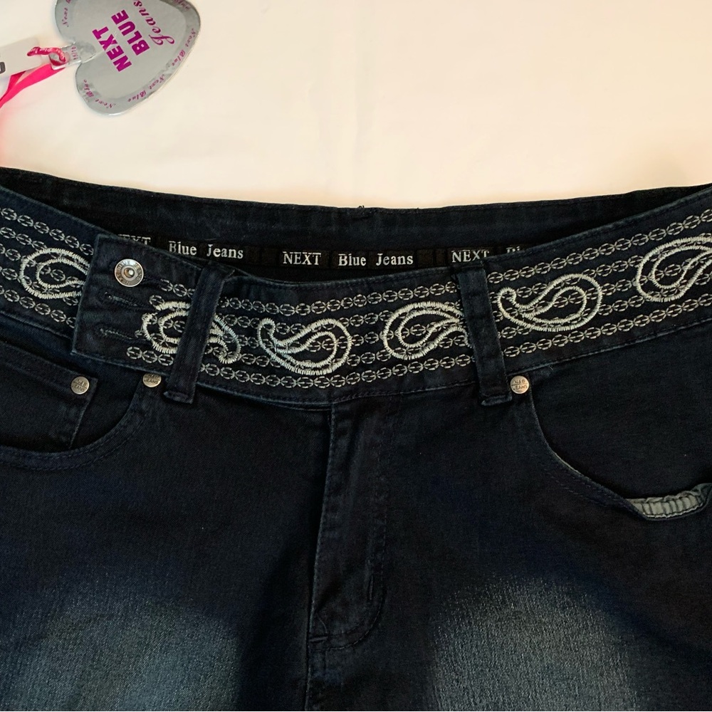 Women’s Black Embroidered Jeans - Picture 6 of 15
